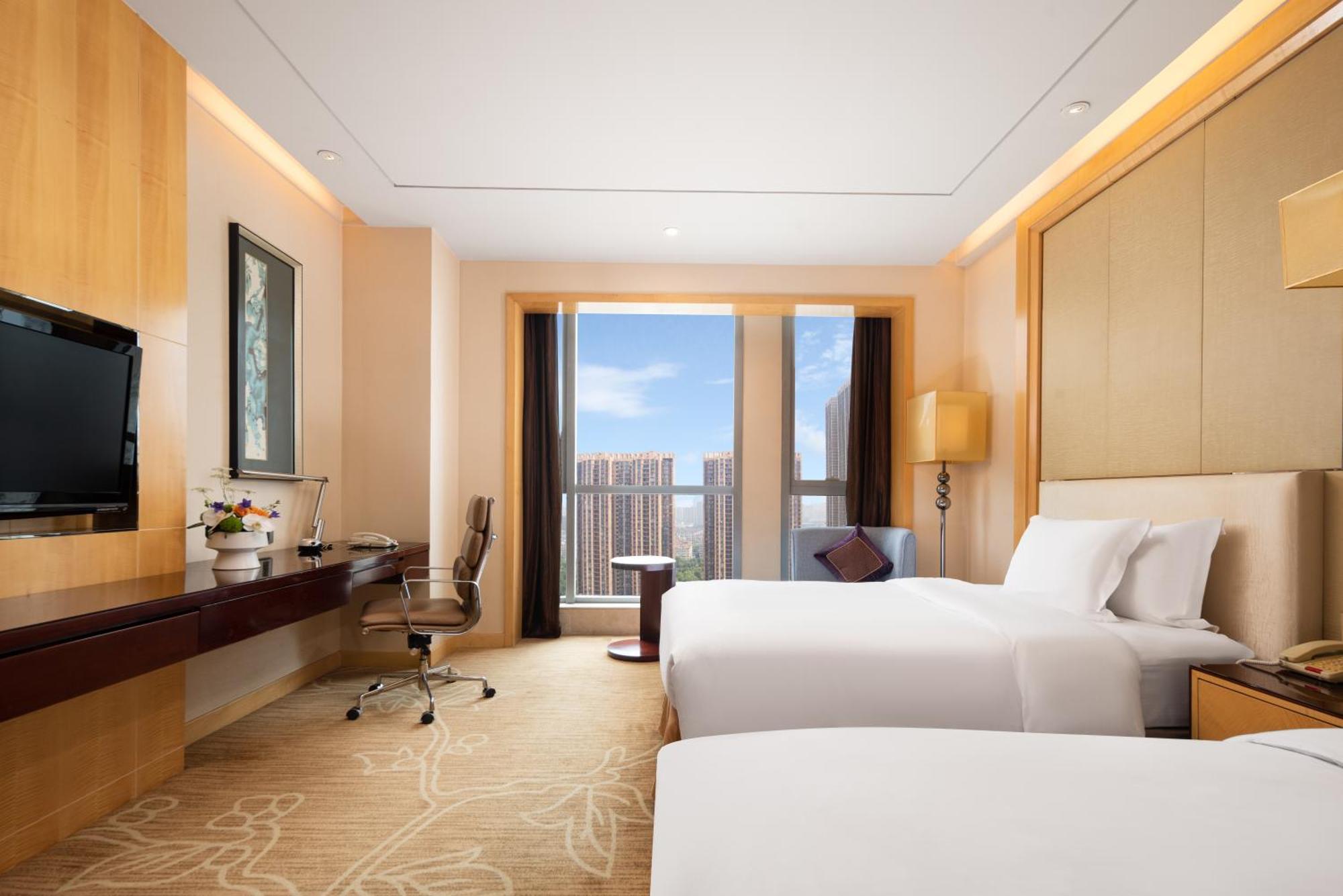 Crowne Plaza Xiangyang By Ihg Hotel Exterior photo