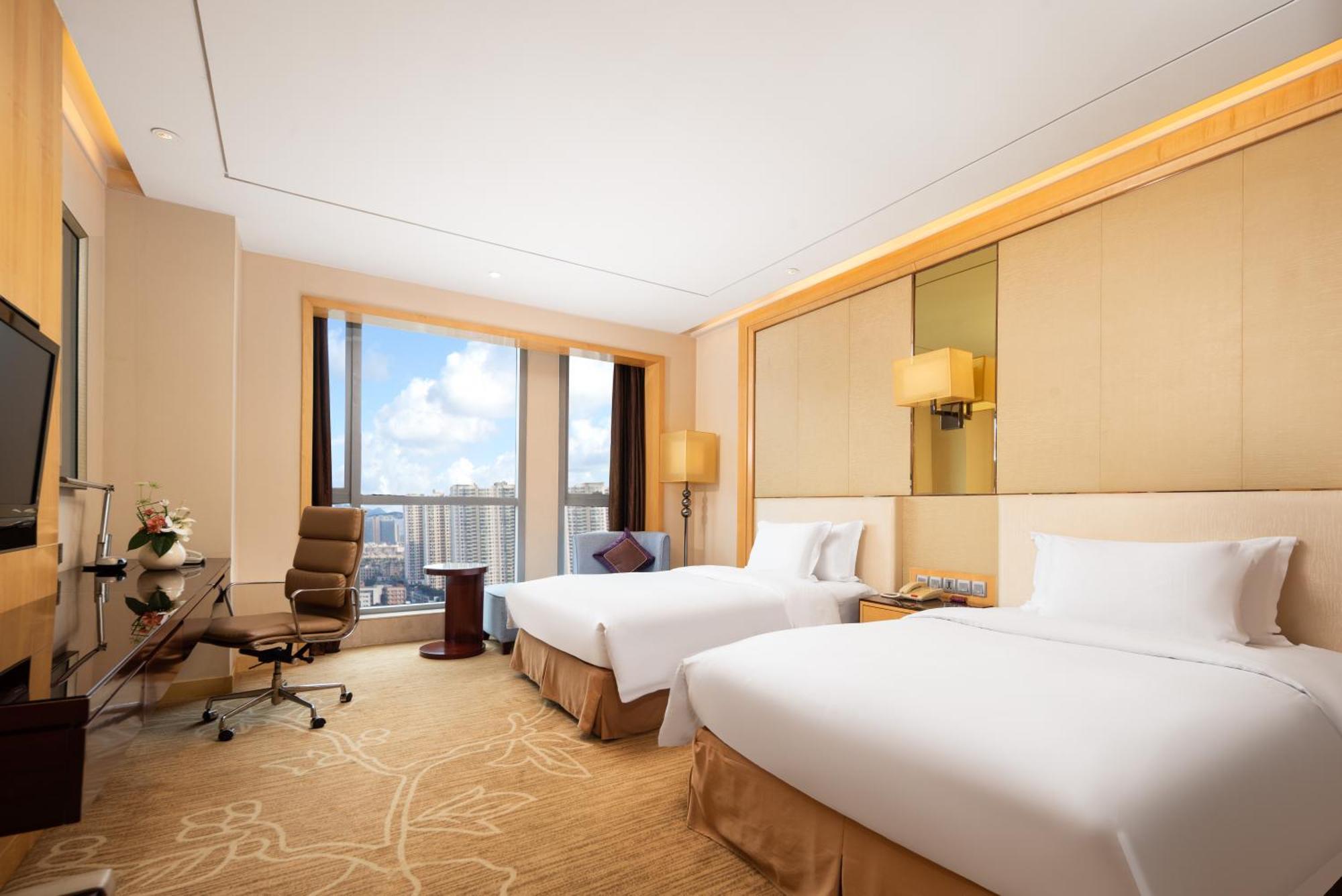 Crowne Plaza Xiangyang By Ihg Hotel Exterior photo